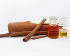 Cinnamon oil.jpg